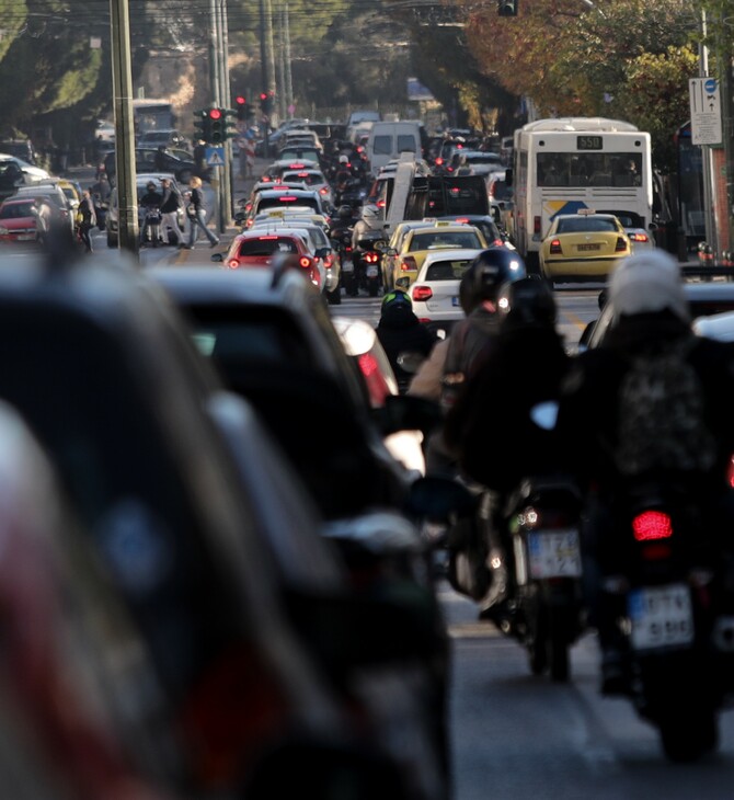Τέλη κυκλοφορίας: Άνοιξε η εφαρμογή myCAR για πληρωμή με τον μήνα