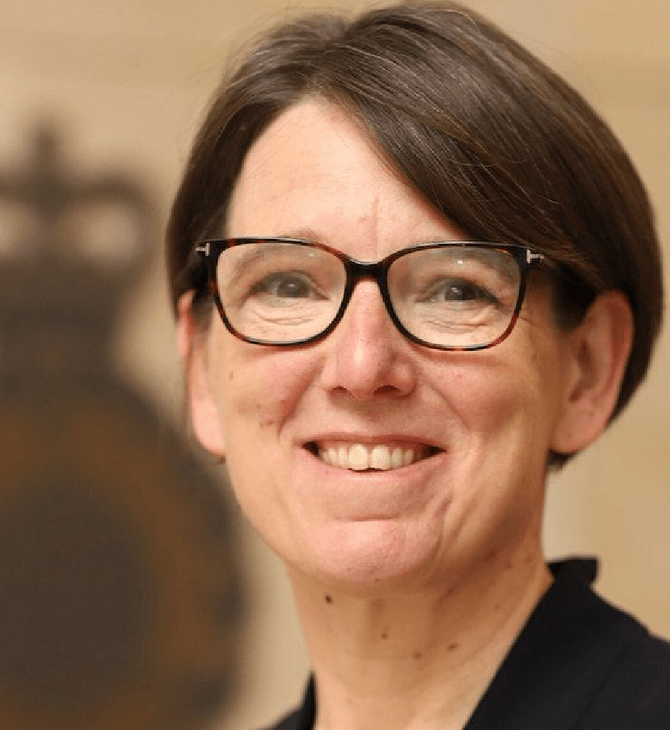 Γυναίκα επικεφαλής της βρετανικής υπηρεσίας πληροφορίων για πρώτη φορά 