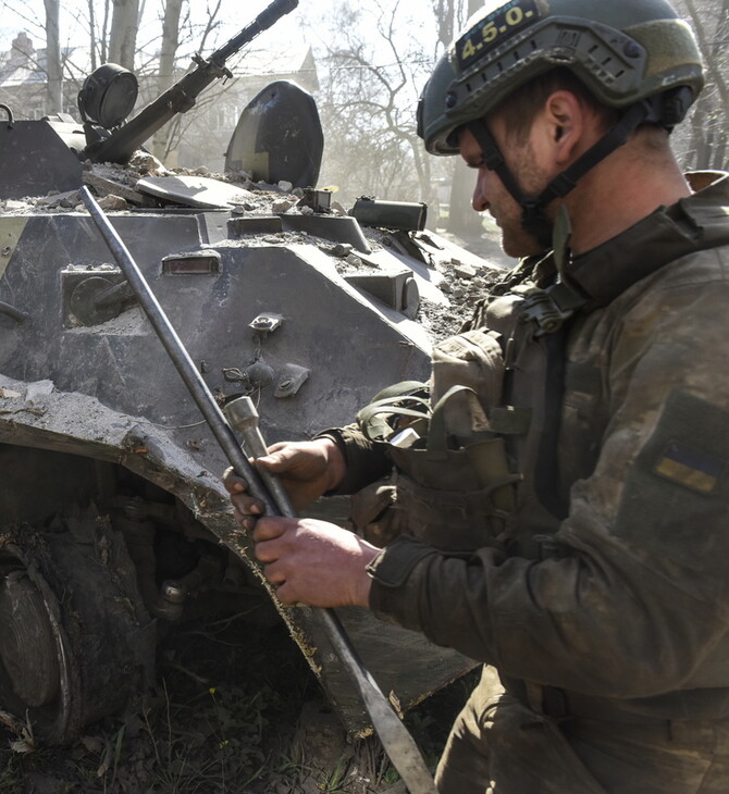 Πόλεμος Ουκρανία: Μισθοφόροι της Βάγκνερ διεισδύουν στο Μπαχμούτ 