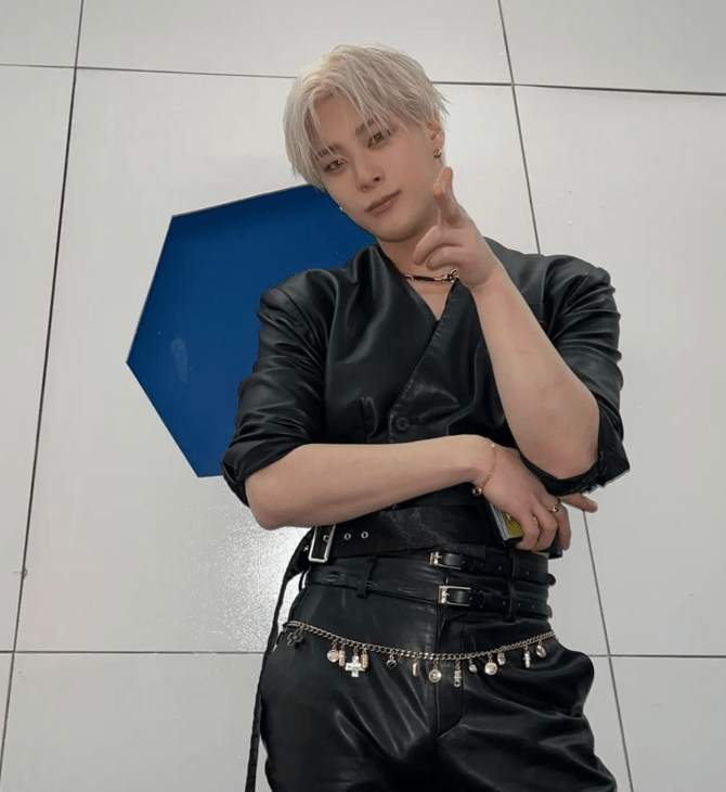 Moonbin: K-pop star dies at age of 25 in suspected suicide