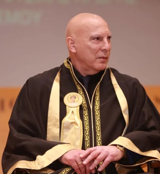 Νίκος Γκάλης: Επίτιμος Διδάκτορας στο ΑΠΘ - «Μια τιμή που δεν θα ξεχάσω ποτέ»