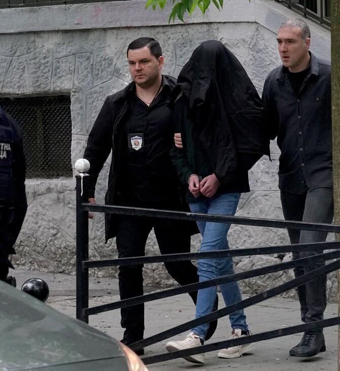 Πυροβολισμοί στο Βελιγράδι- Οκτώ μαθητές νεκροί από επίθεση 14χρονου σε σχολείο
