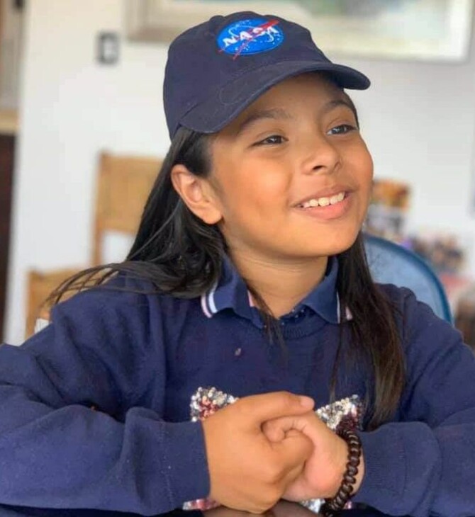 Είναι 11 ετών με IQ 162 και της έκαναν μπούλινγκ λόγω αυτισμού. Τώρα κάνει μεταπτυχιακό και θέλει να γίνει αστροναύτης.