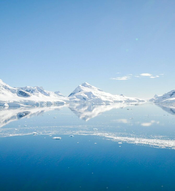 «Οι πάγοι λιώνουν πιο γρήγορα από ό,τι πιστεύαμε»: O παγετώνας Πέτερμαν αποκαλύπτει τον κίνδυνο