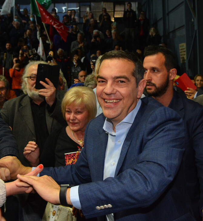 Τσίπρας από Λάρισα: Το πρόγραμμα της ΝΔ κοστίζει ζωές 