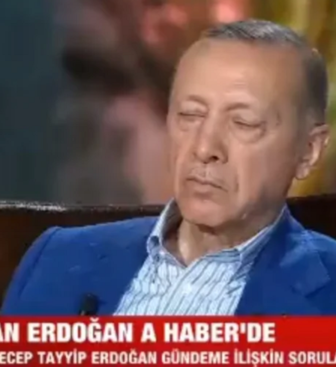 Ο Ρετζέπ Ταγίπ Ερντογάν αποκοιμήθηκε κατά τη διάρκεια διακαναλικής συνέντευξης