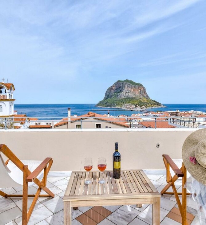 Monemvasia Modern Flats: 