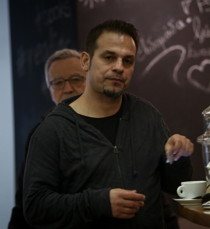 Ντέμης Νικολαΐδης: «Πρέπει να κινηθώ νομικά για όσα γράφονται για εμένα»