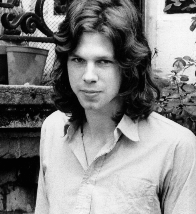 Nick Drake: Η μπαλάντα της σιωπηλής αυτοκαταστροφής