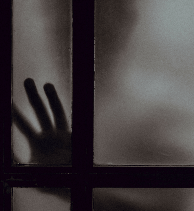 Ένοχοι οι 8 για τον ομαδικό βιασμό συμμαθητή τους στο Ίλιον