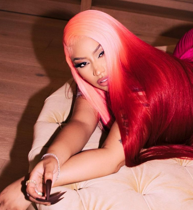 Η Nicki Minaj αποκάλυψε ότι έκανε επέμβαση μείωσης στήθους