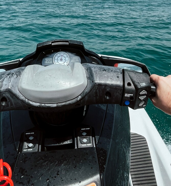 Νεκρό 6χρονο κορίτσι μετά από ατύχημα με τζετ σκι που οδηγούσαν οι γονείς του 