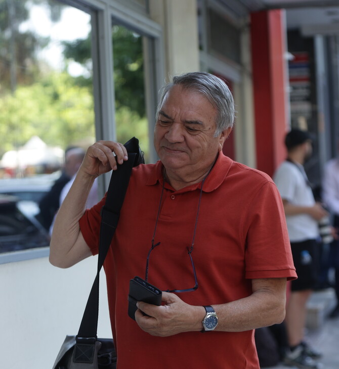 Μπίστης: Ο Τσίπρας έδωσε μια κλωτσιά και κολυμπάνε όλοι αυτή τη στιγμή στη θάλασσα