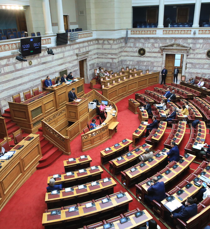Live η συζήτηση στη Βουλή για τις προγραμματικές δηλώσεις της κυβέρνησης 