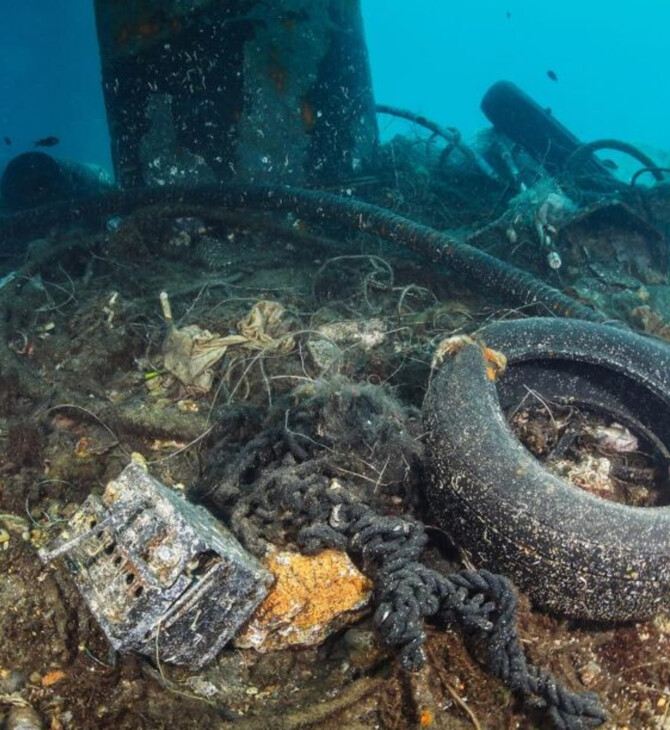 Χαλκιδική: 7 τόνοι απορριμμάτων ανασύρθηκαν από τον βυθό του Πόρτο Κουφό