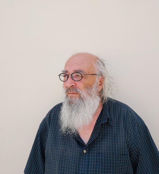 Γιώργος Ξένος: «Έχουμε εθιστεί σε μια ανύπαρκτη καλοπέραση»