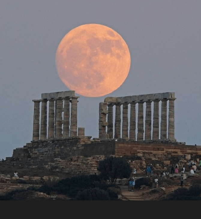 Δύο υπερπανσέληνοι σήμερα και στις 31 Αυγούστου - Δωρεάν εκδηλώσεις σε αρχαιολογικούς χώρους 