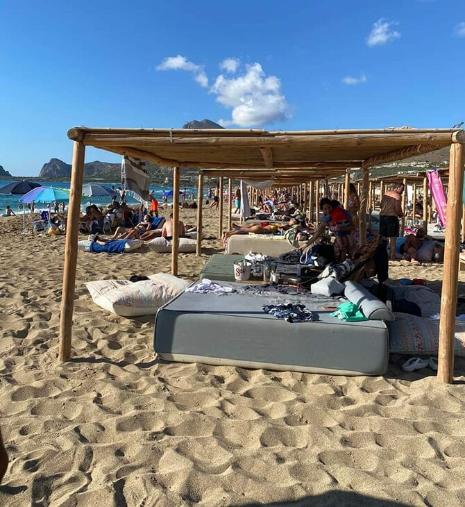 Φαλάσαρνα: Πώς κατελήφθη ασφυκτικά η πιο ωραία παραλία της Ελλάδας χωρίς καμμία άδεια