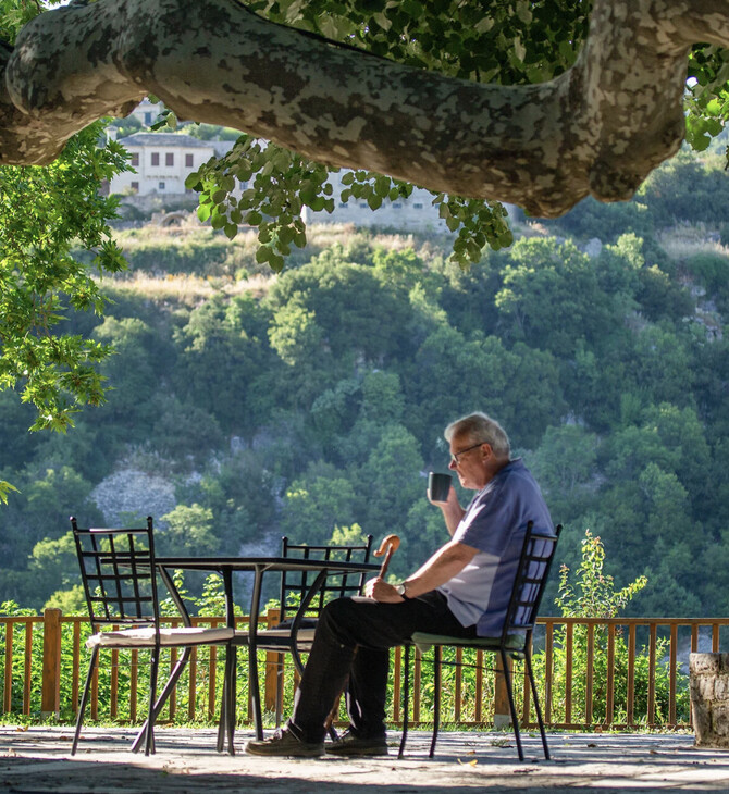 Jim Potts: Ένας Κερκυραιο-ηπειρώτης Έλληνας στο πνεύμα με καταγωγή από το Ντόρσετ