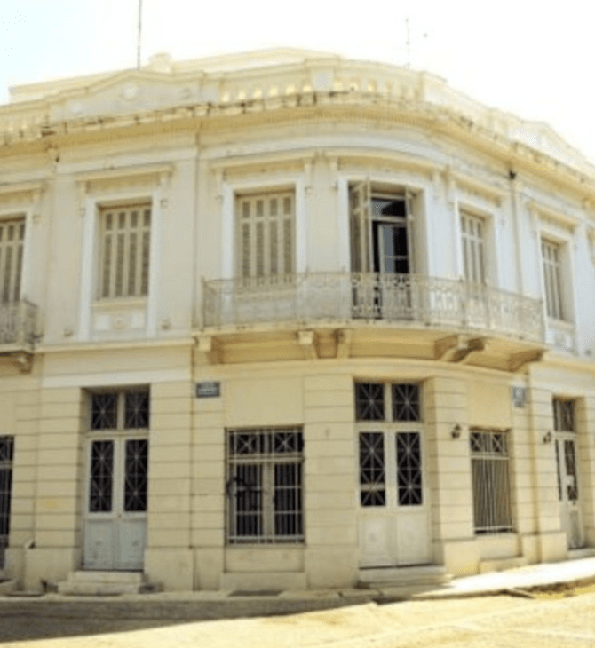 Σύλλογος Έκτακτων Αρχαιολόγων κατά Μενδώνη- «Αυταρχική και απαράδεκτη υπουργική απόφαση»