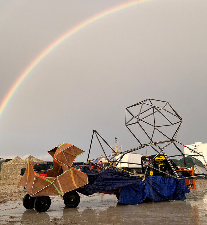 Burning Man: Πάνω από 70.000 άτομα αποκλείστηκαν στο φεστιβάλ λόγω πλημμύρας