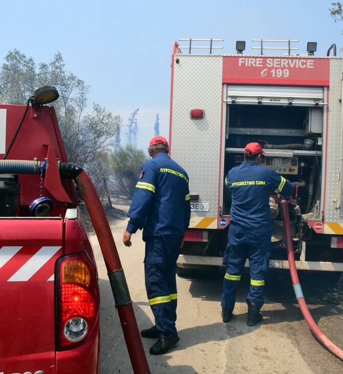 Υπό μερικό έλεγχο η φωτιά στο Μαρκόπουλο- 31 πυρκαγιές σε 24 ώρες