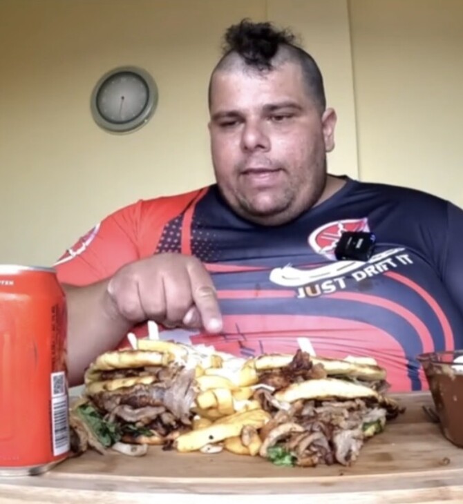 Tι είναι το Mukbang που έχει έρθει και στην Ελλάδα και γιατί είναι πολύ επικίνδυνο