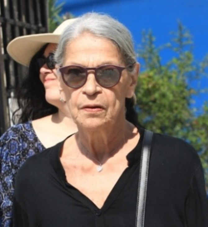Πέθανε η Ματούλα