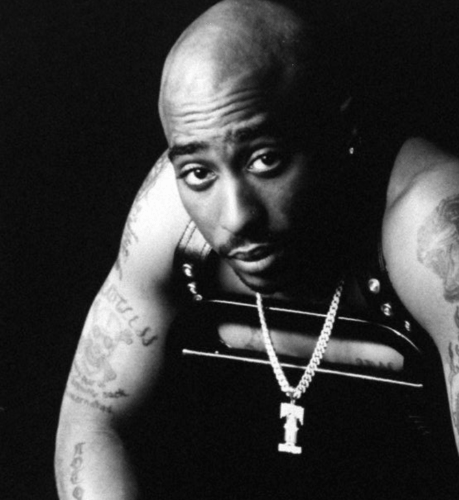 Tupac Shakur: Έδωσαν το όνομά του σε δρόμο 27 χρόνια μετά τη δολοφονία του 