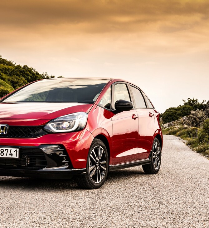 Το νέο Honda Jazz e:HEV σε προκαλεί να το οδηγήσεις