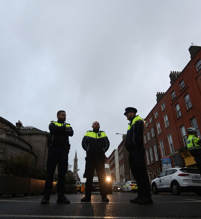 Επίθεση με μαχαίρι στο Δουβλίνο: 194.000 ευρώ συγκεντρώθηκαν για τον μετανάστη από που χτύπησε τον δράστη