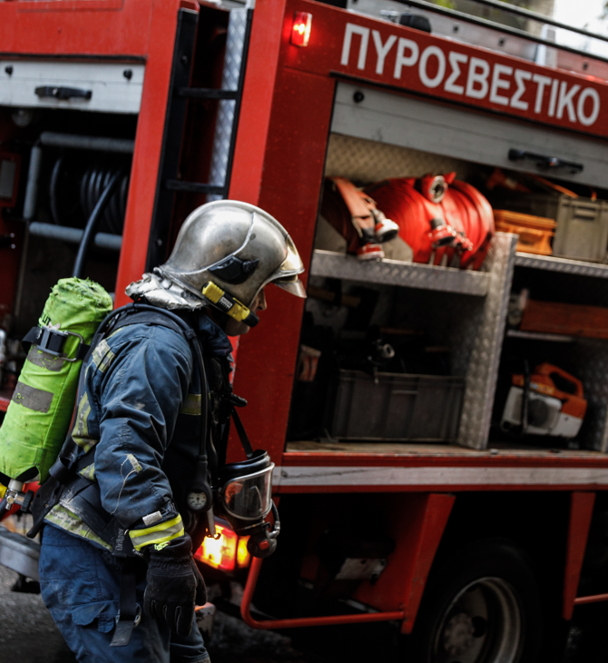 Φωτιά σε αυτοκίνητο στου Παπάγου