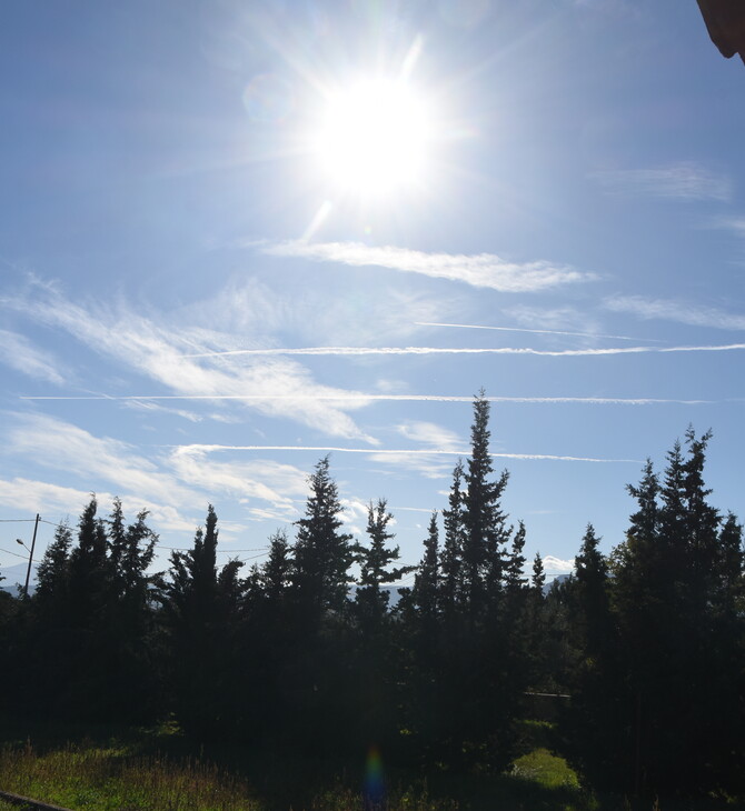 Meteo: Ο φετινός Νοέμβριος ήταν ο θερμότερος των τελευταίων 15 ετών σε 4 περιοχές