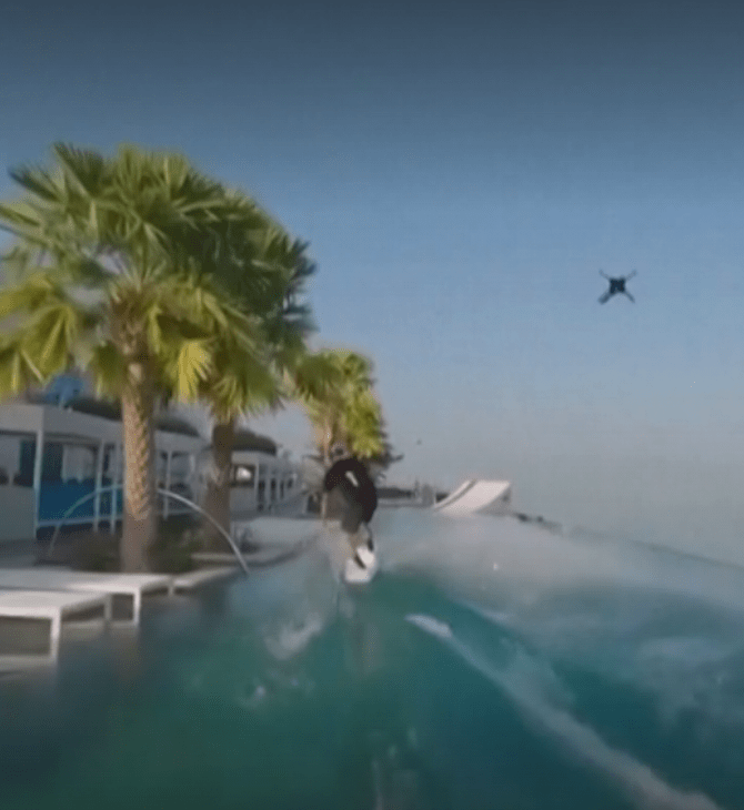 Ντουμπάι: Έκανε σερφ σε πισίνα ουρανοξύστη και πτώση με αλεξίπτωτο, από τα 300 μ.