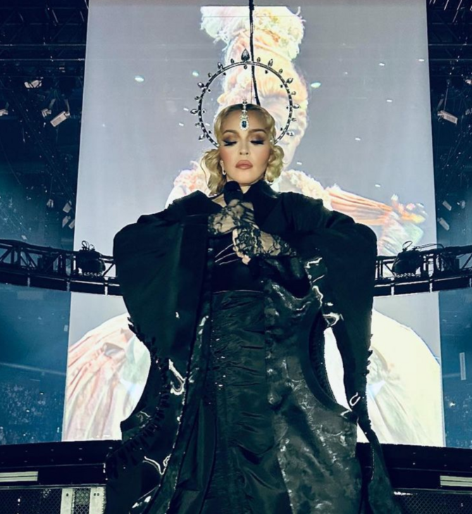 Η Madonna «απείλησε» τον Άντι Κοέν σε συναυλία της 