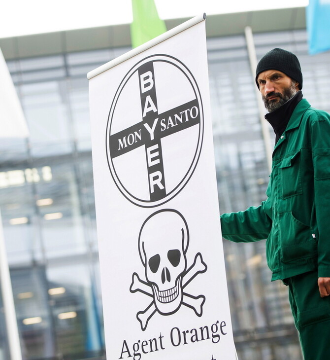 Monsanto: Πρόστιμο 857 εκατ. δολαρίων για την έκθεση πολιτών σε «αιώνια» χημικά