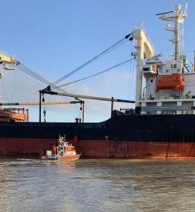 Ελληνόκτητο πλοίο χτυπήθηκε στη Μαύρη Θάλασσα από νάρκη