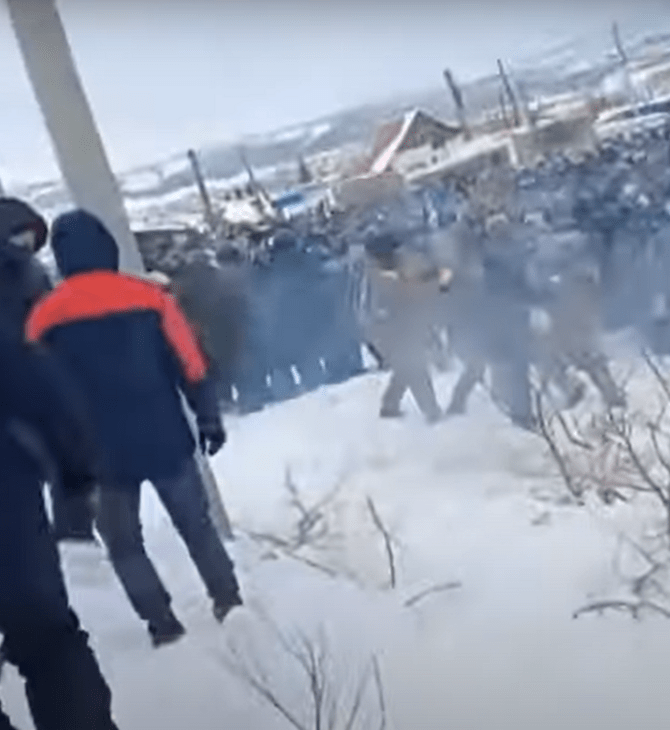 Συγκρούσεις διαδηλωτών και αστυνομίας στη Ρωσία