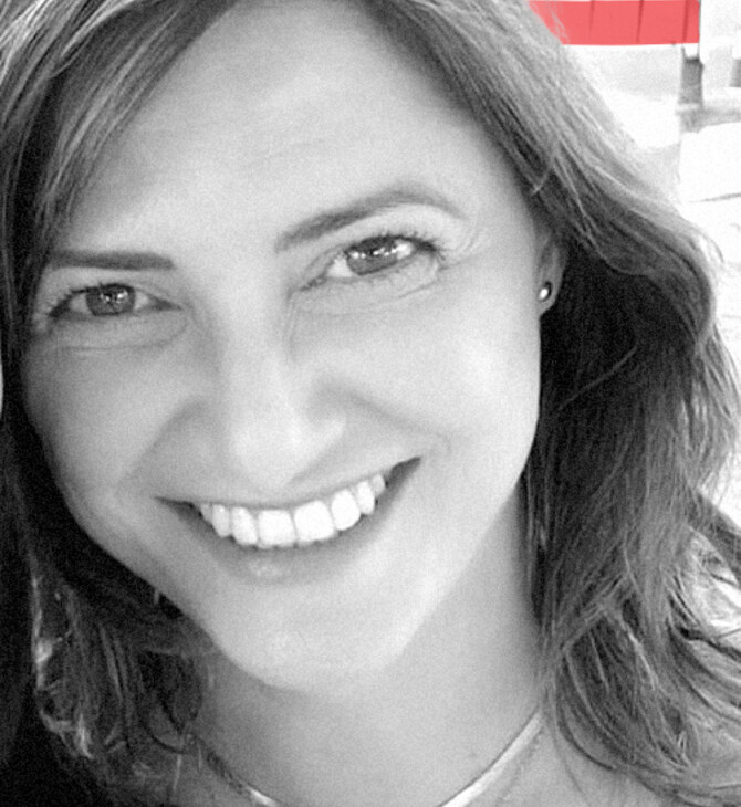 ΕΠΕΞ «Δεν μπορώ να διανοηθώ ότι θα πρέπει να έχω υπεύθυνη δήλωση και ταυτότητα για να πάω το παιδί μου στο σχολείο»