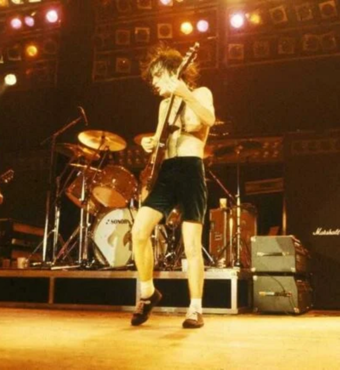 AC/DC: Το «Back in Black» έσπασε το φράγμα του 1 δισ. views στο YouTube