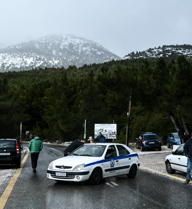 Διακοπή κυκλοφορίας στη λεωφόρο Πάρνηθας λόγω χιονόπτωσης