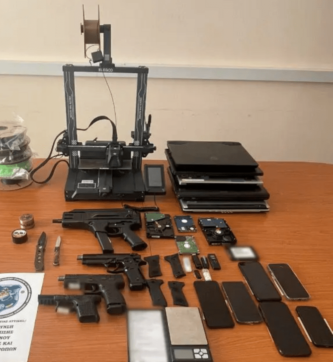 Εξαρθρώθηκε δίκτυο που κατασκεύαζε και πουλούσε όπλα με 3D εκτυπωτές