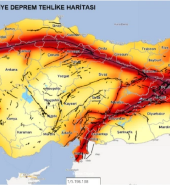 Σεισμός στην Τουρκία: Προσοχή σε Άδανα και στο ρήγμα προς Κύπρο, λένε σεισμολόγοι
