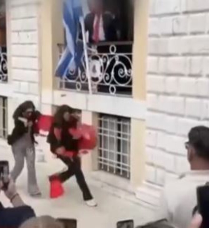 Κέρκυρα: Ο δήμαρχος έριξε τον μπότη στη νεαρή - «Μπορεί να χρειάζεται και μια παρατηρητικότητα», είπε