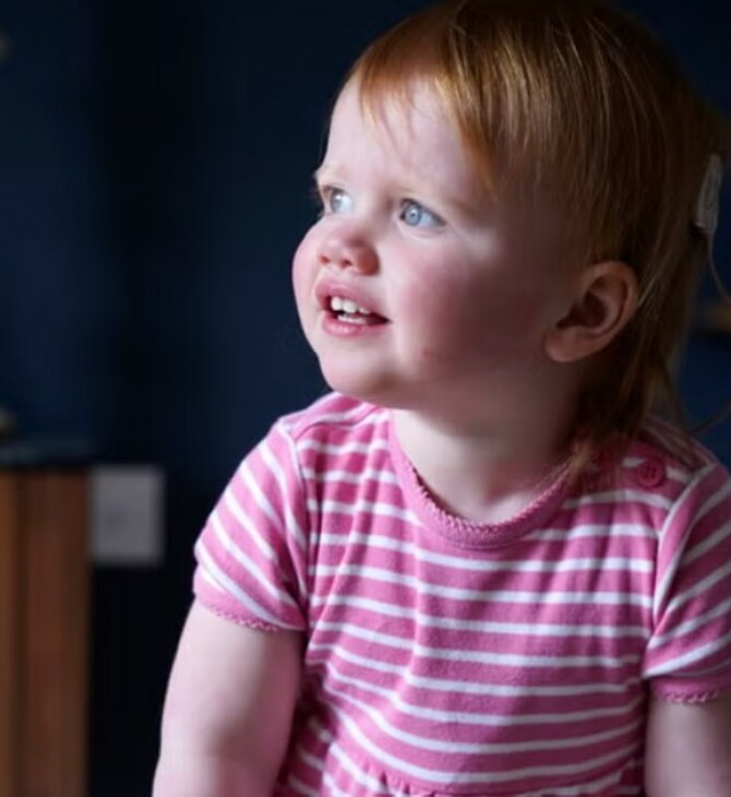 Βρετανία: Αποκαταστάθηκε η ακοή νηπίου με γονιδιακή θεραπεία