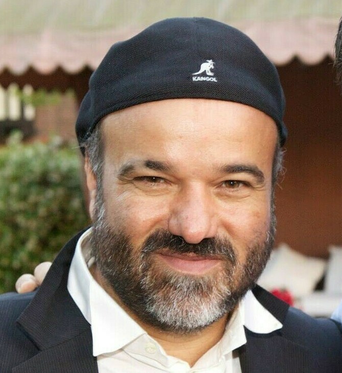 Κώστας Κωστόπουλος: Απαλλαγή του πρώην σκηνοθέτη του «Σασμού» για την κατηγορία βιασμού προτείνει ο εισαγγελέας 