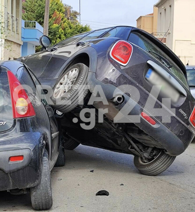 Κρήτη: Αυτοκίνητο «σκαρφάλωσε» σε σταθμευμένο ΙΧ