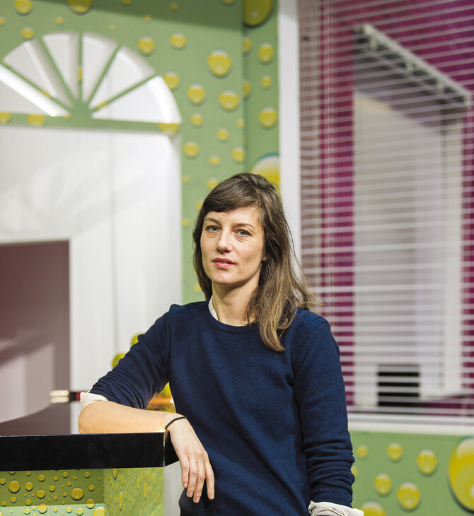 Susanne Kennedy: «Η ταυτότητα είναι μια ψευδαίσθηση»