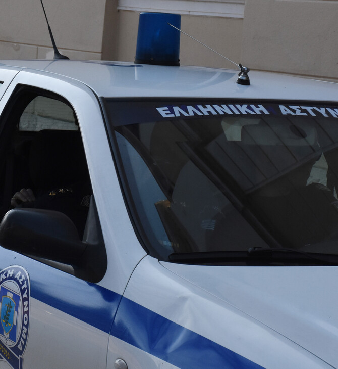 Συλλήψεις δύο ανδρών για ληστείες σε βάρος ανηλίκων στην ευρύτερη περιοχή του Πειραιά