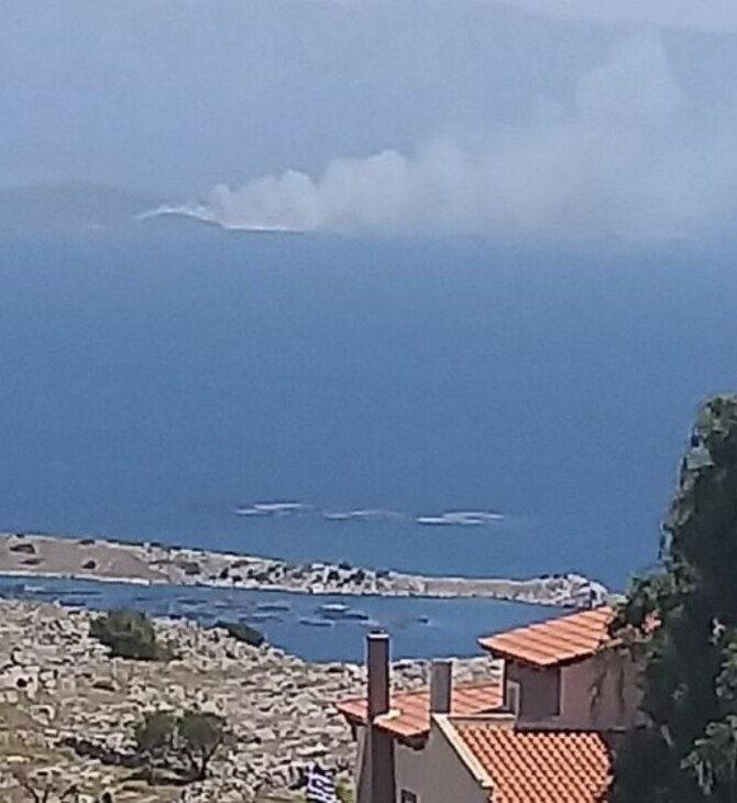 Φωτιά στις Οινούσσες καίει χαμηλή βλάστηση